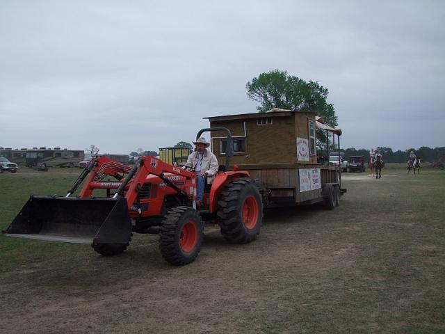 MCFA-Scholarship-Ride-2011-133.jpg