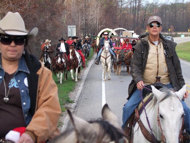 MCTRA-Christmas-Ride-12-10-2011-017.JPG