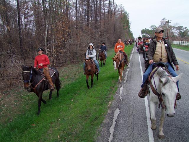 MCTRA-Christmas-Ride-12-10-2011-029.JPG