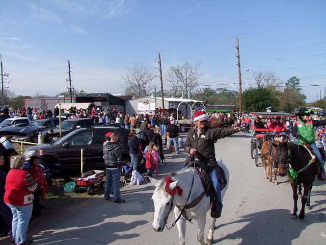 MCTRA-Christmas-Ride-12-10-2011-078.JPG