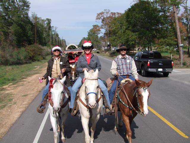 MCTRA-Christmas-Ride-12-10-2011-080.JPG