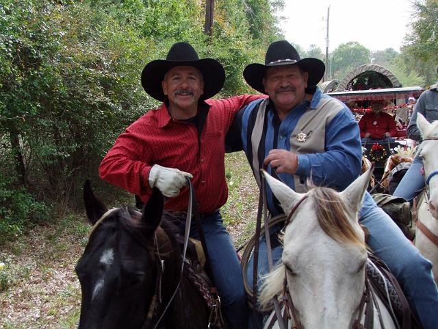 MCTRA-Christmas-Ride-12-10-2011-084.JPG